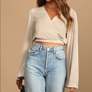 Lulus Deep V cream crop